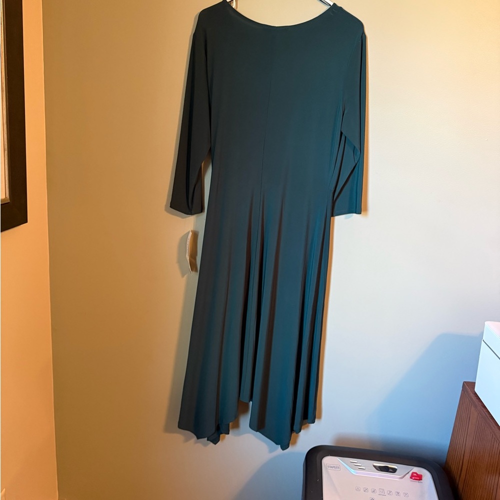Perceptions New York Dress - Picture 2 of 4